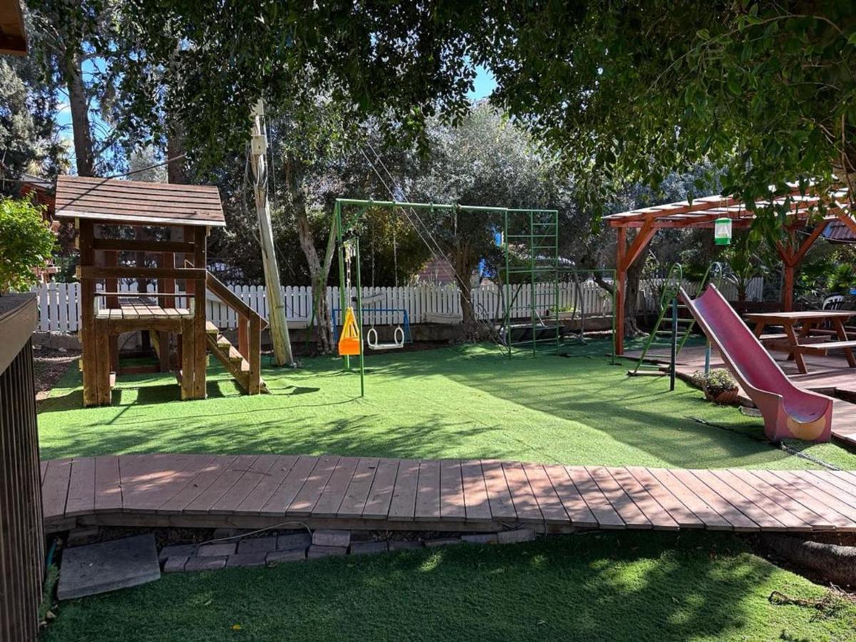 Arbel Holiday Homes Екстер'єр фото