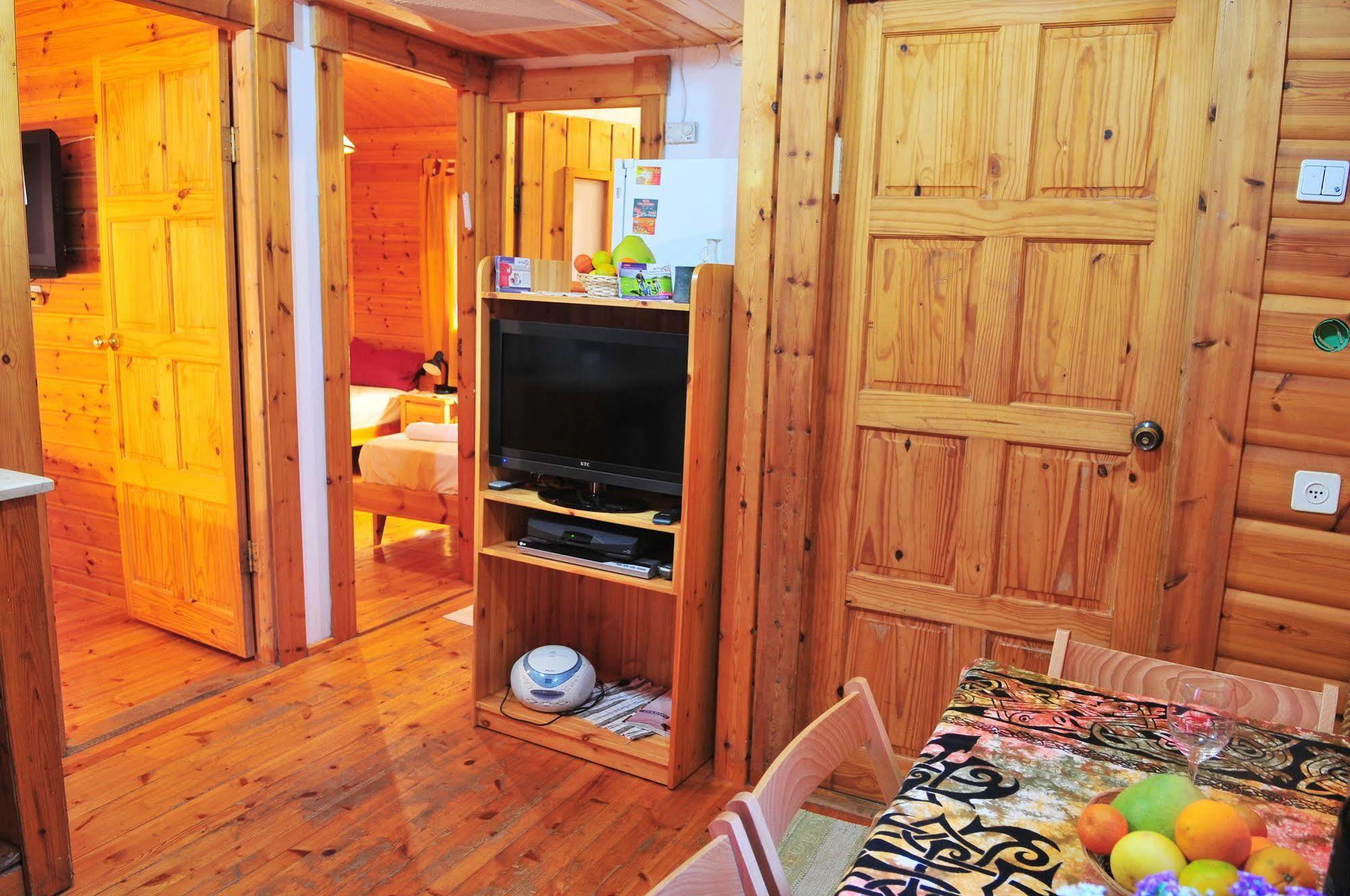 Arbel Holiday Homes Екстер'єр фото
